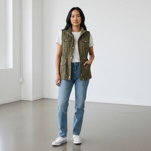 C'Esttoi Womens Dark Army Olive Green Vest With‎ Tan Sherpa Lining Size Small